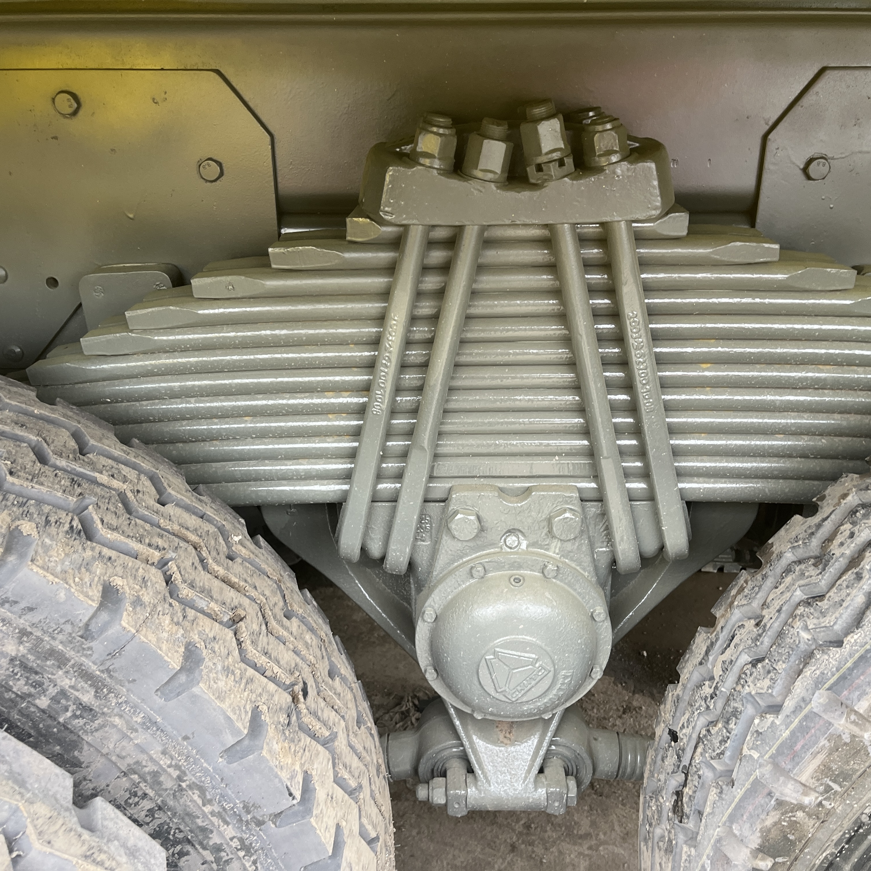 HOWO 371 HP 6×4 Dump Truck image 6