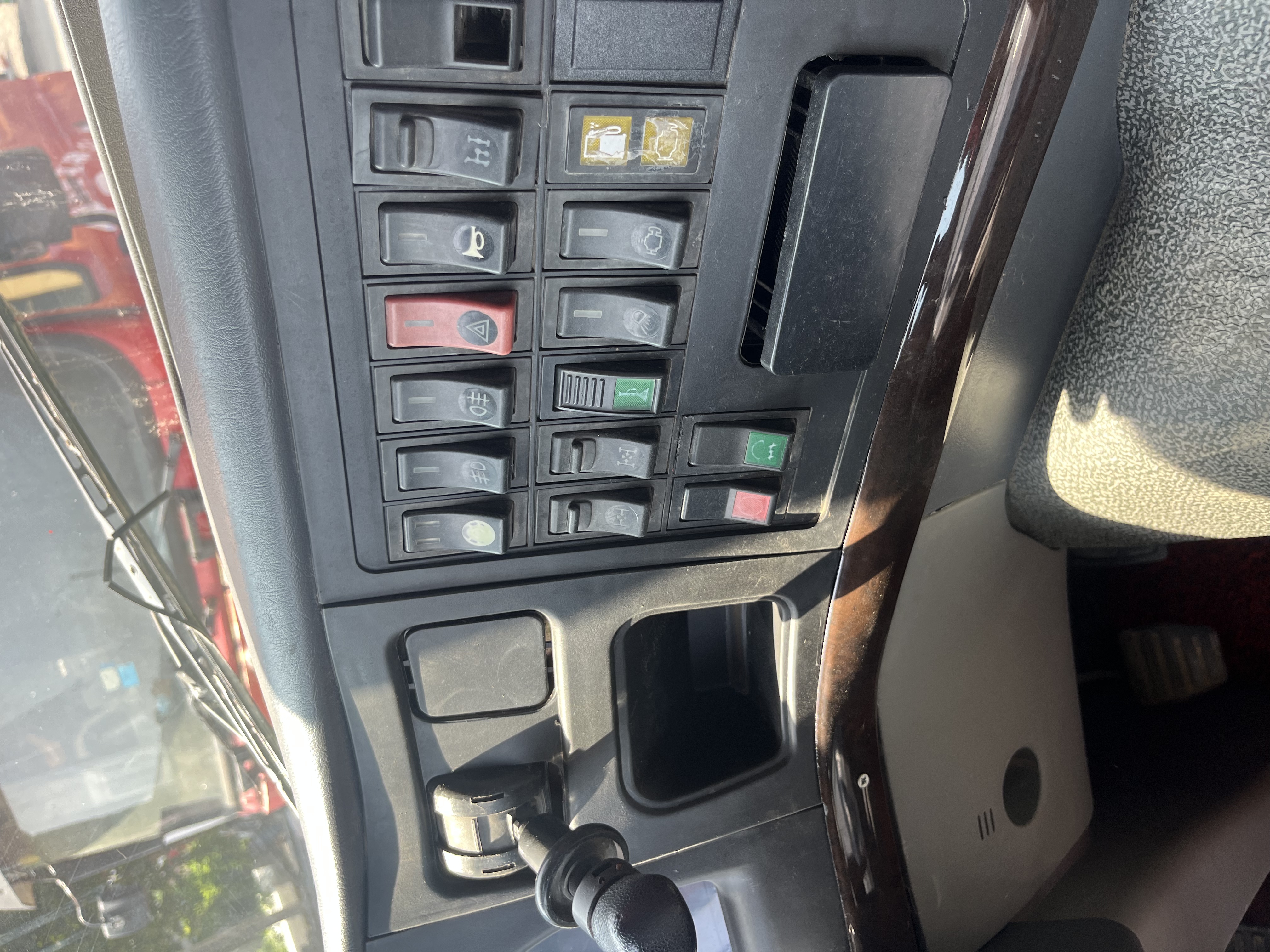 HOWO 371HP tipper truck image 5