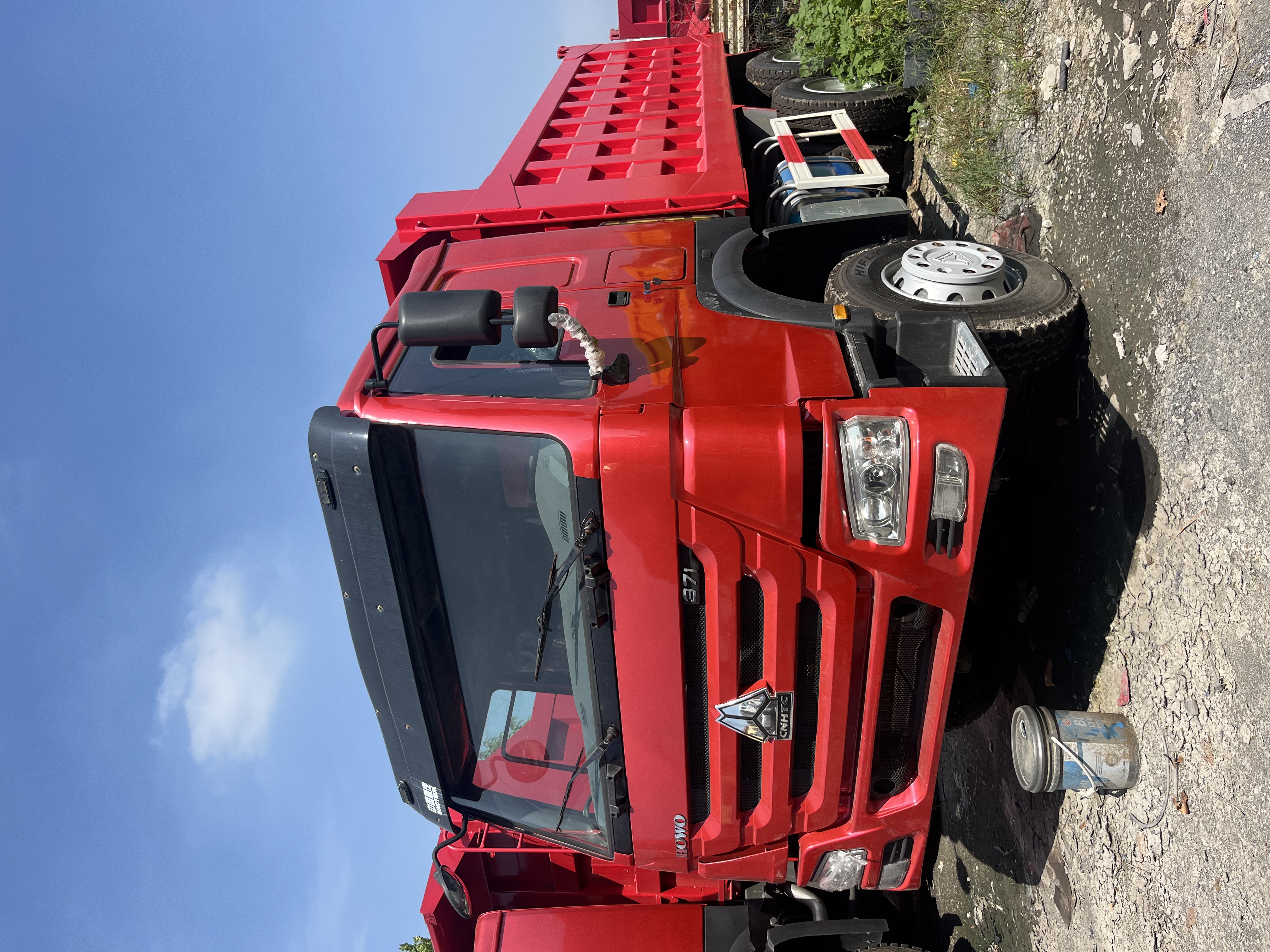 Sinotruk HOWO 6×4 Dump Truck