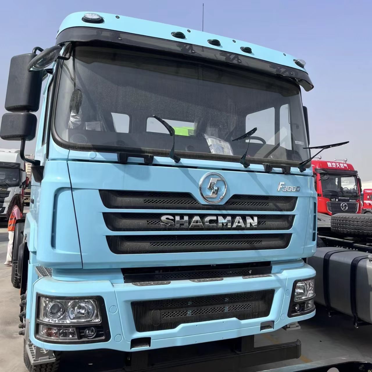 SHACMAN F3000 6×4 Tractor Head 400HP image 2
