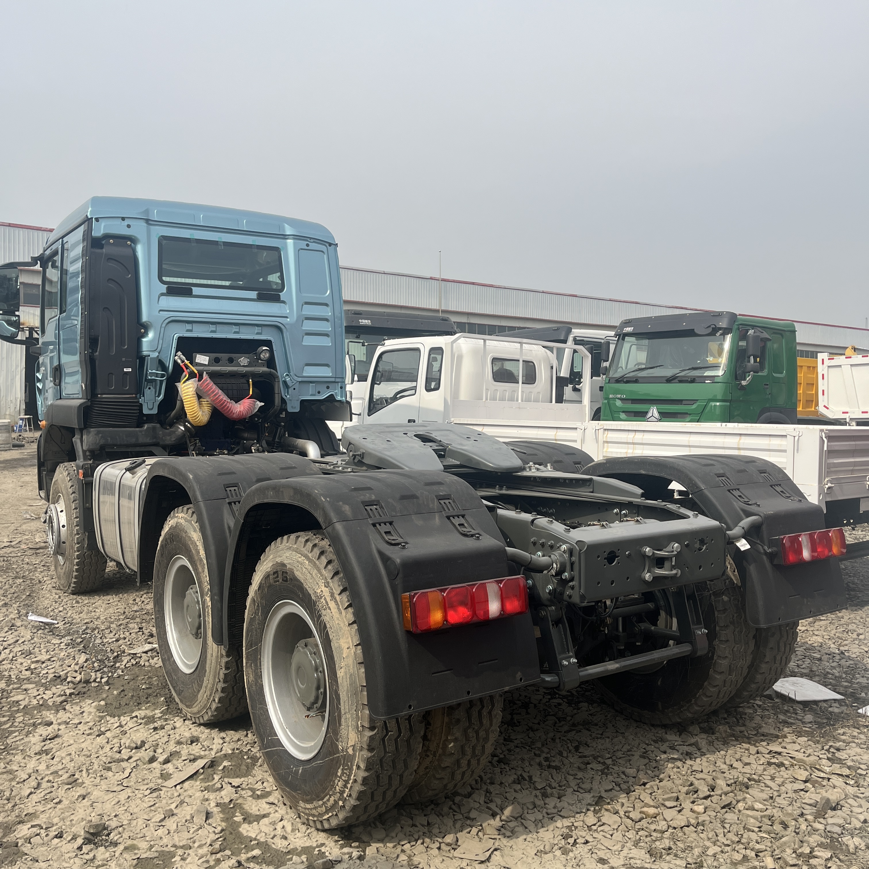 HOWO TX 6×4 Tractor Truck image 3