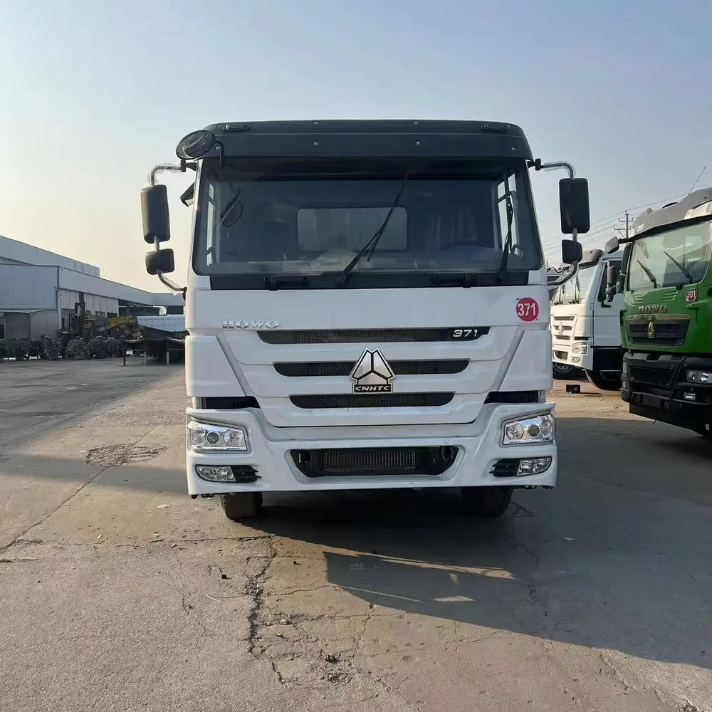 HOWO 6×4 Box Truck 371HP-LHD