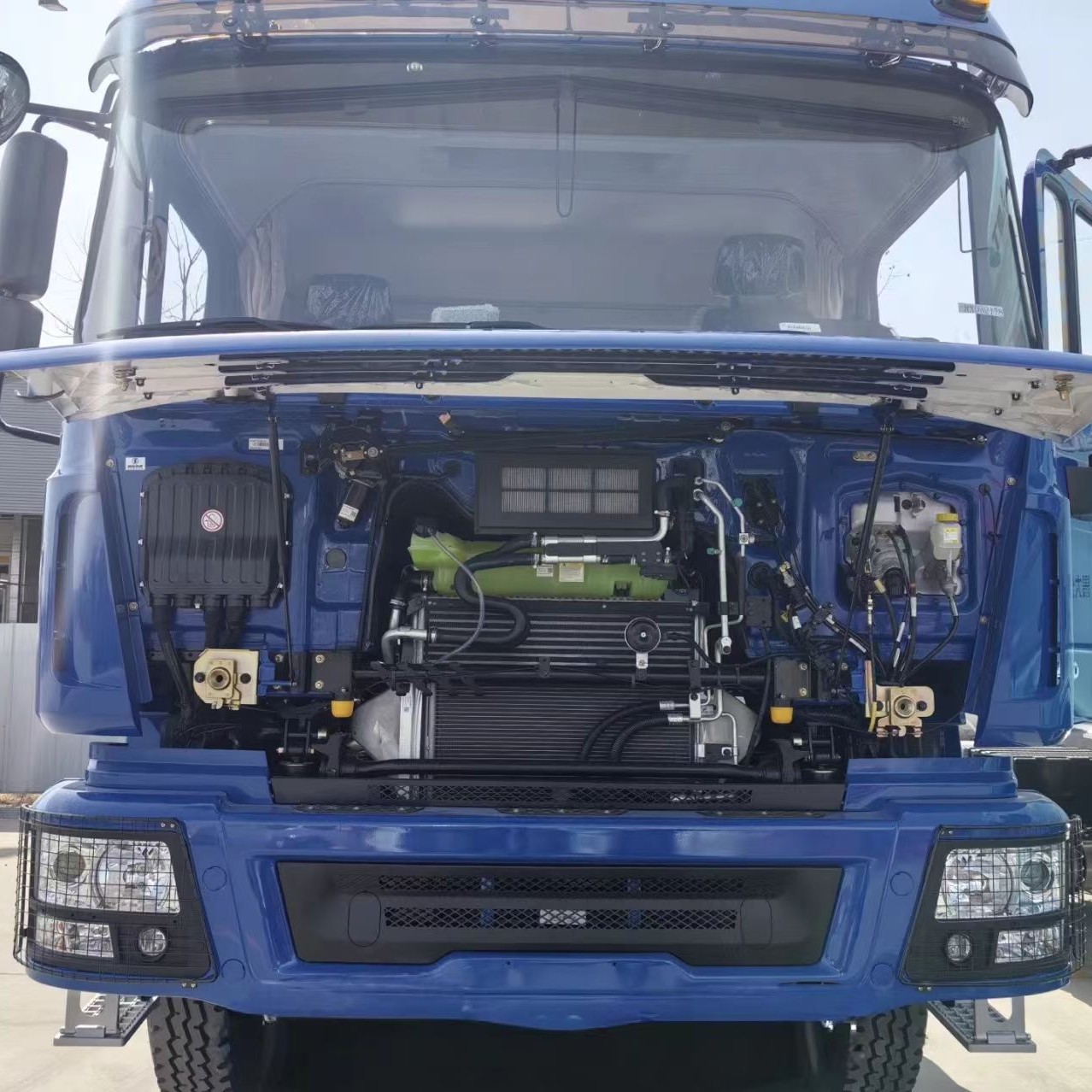 Shacman F3000 6×4 Tractor Head, 430HP image 7