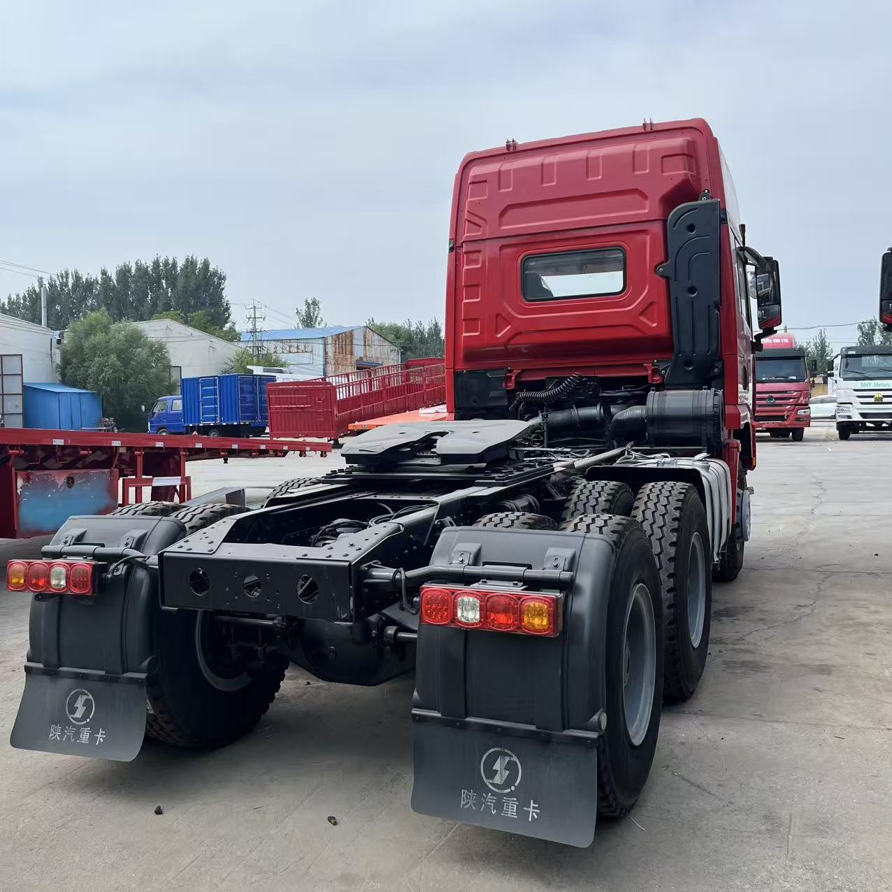 SHACMAN X3000 6×4 Tractor Truck image 5