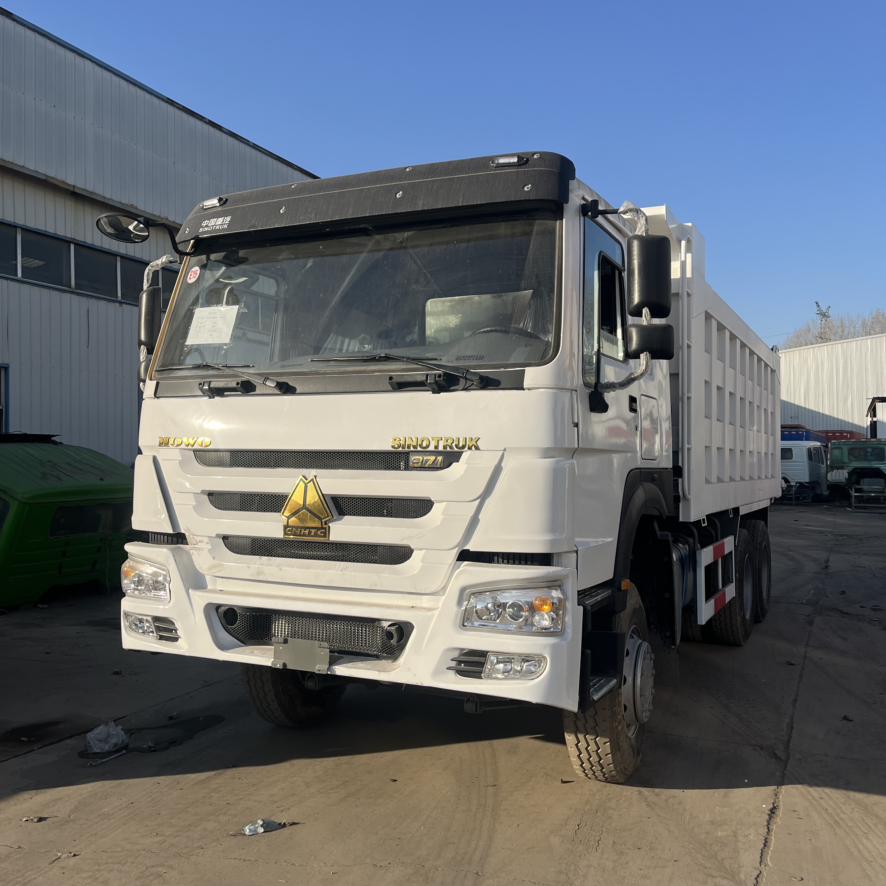HOWO 6×4 Dump Truck 371HP image 4