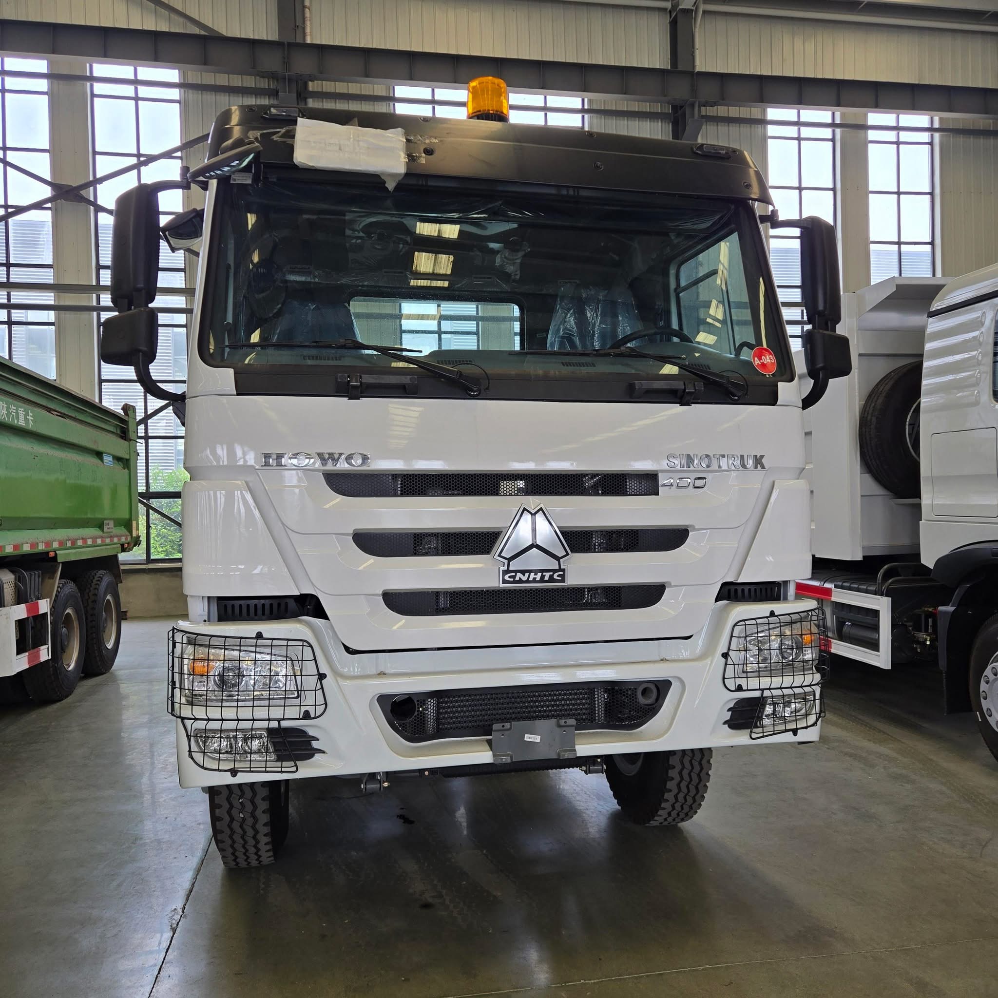HOWO 6×4 Tractor Truck 400HP