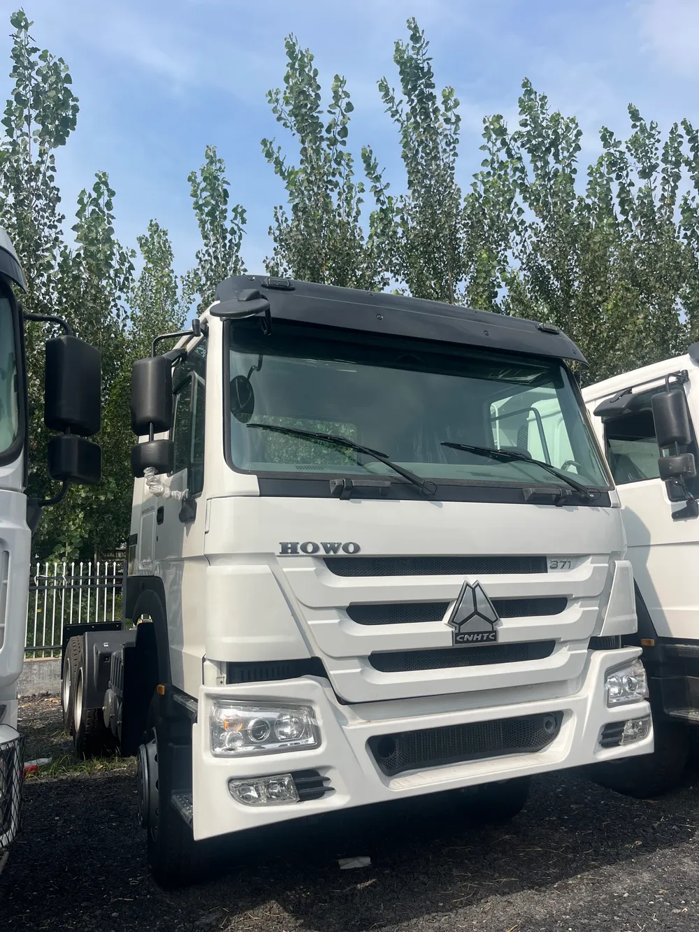 HOWO 371 HP 6×4 Tractor Truck