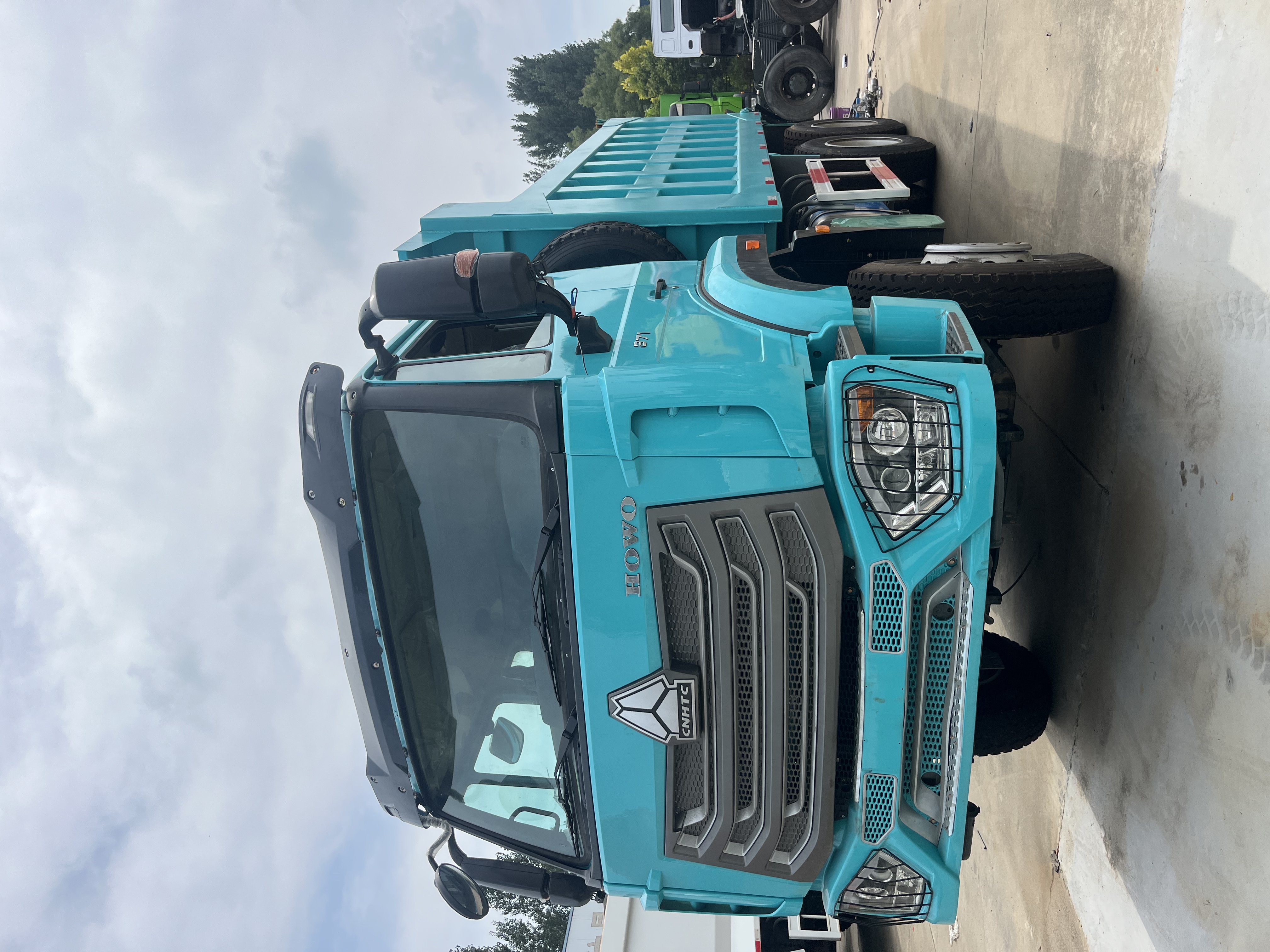 HOWO NX 6×4 Tipper Truck, 371 HP
