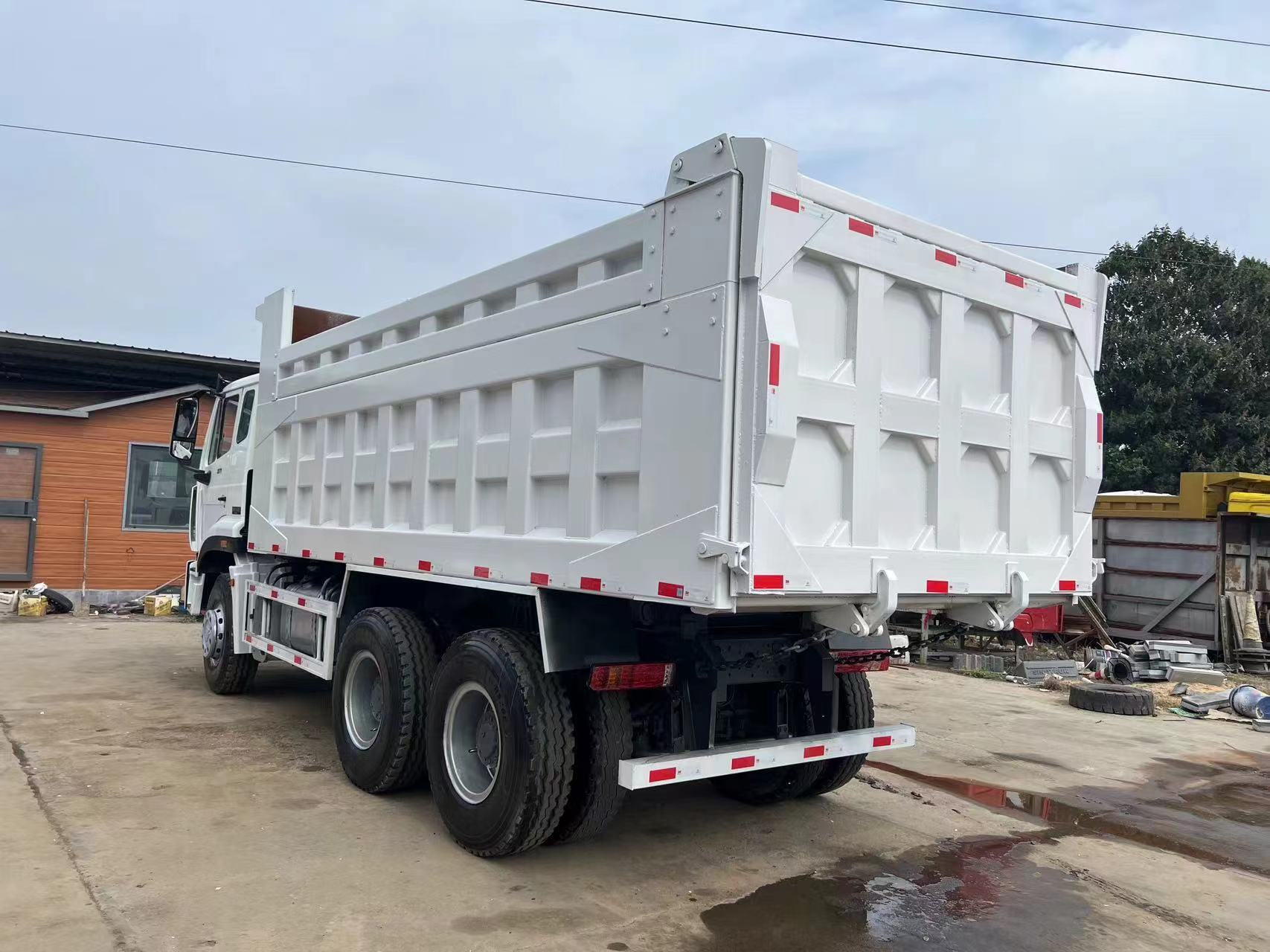 HOWO NX 6×4 Dump Truck（Tipper Truck） image 3