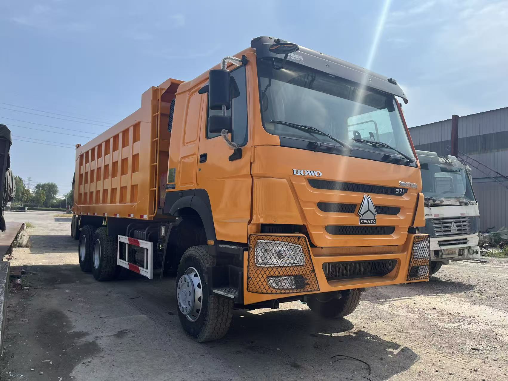 HOWO 371HP 6×4 dump truck