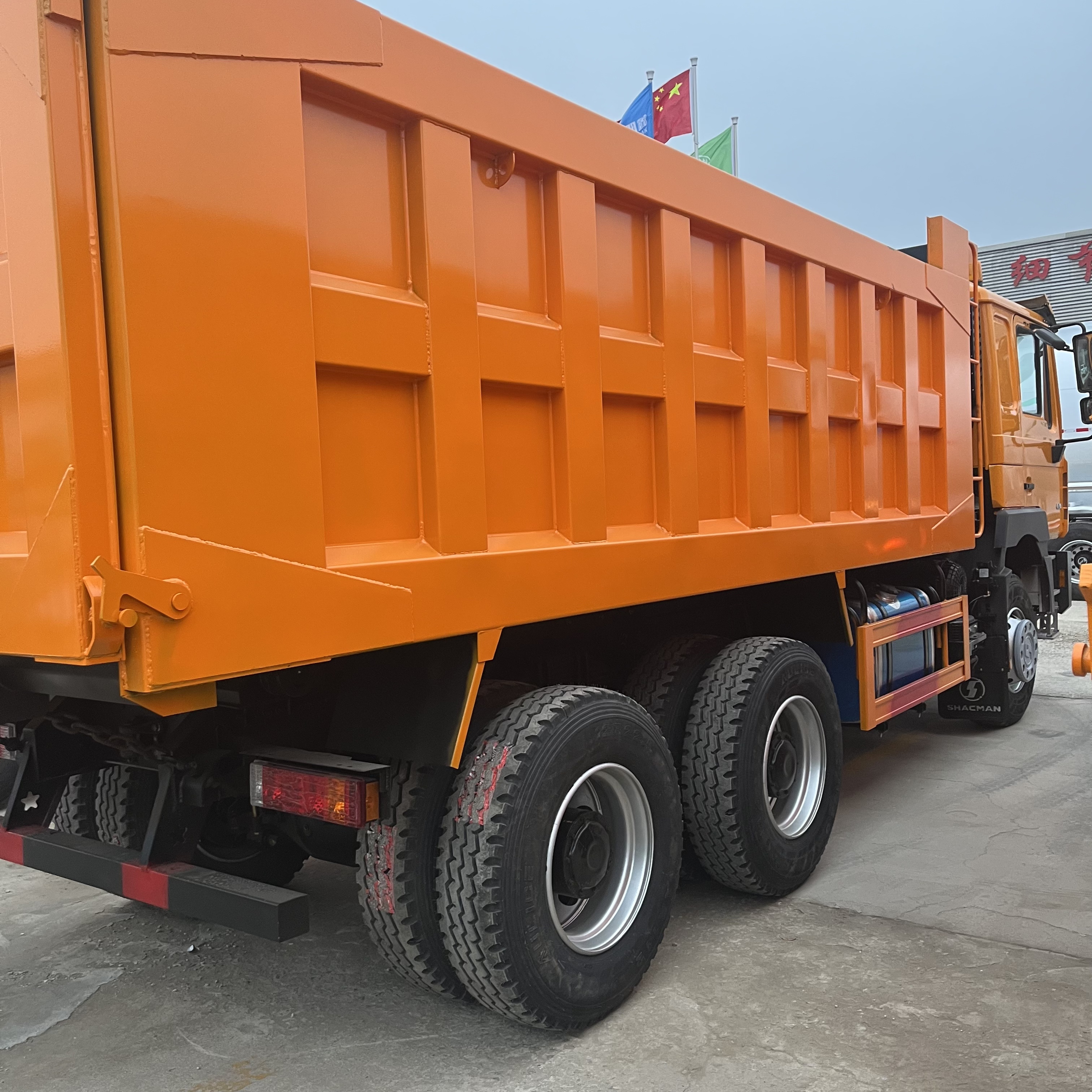 Shacman F3000 6×4 Dump Truck, 380HP image 4