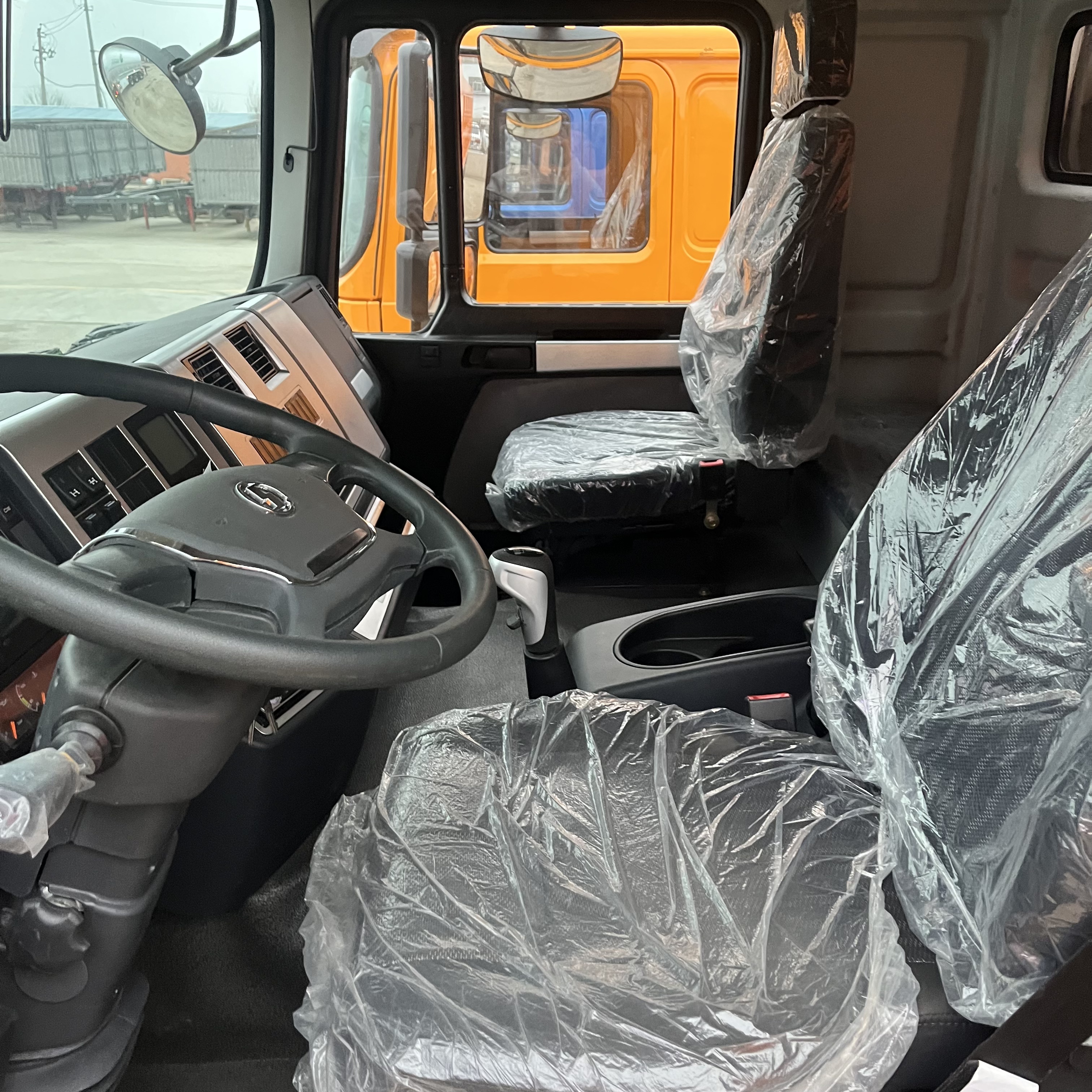Shacman F3000 6×4 Dump Truck, 380HP image 9