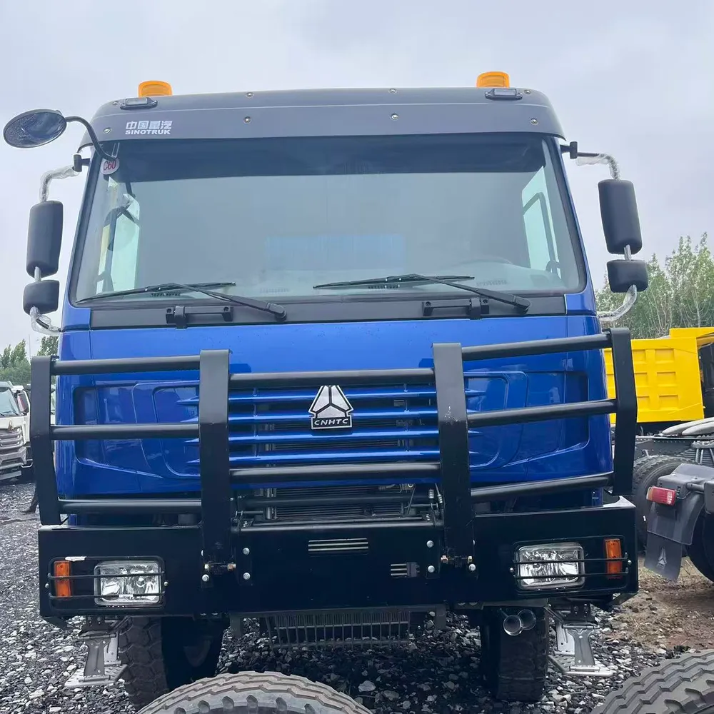 SINOTRUK HOWO 6×4 Stake Cargo Truck