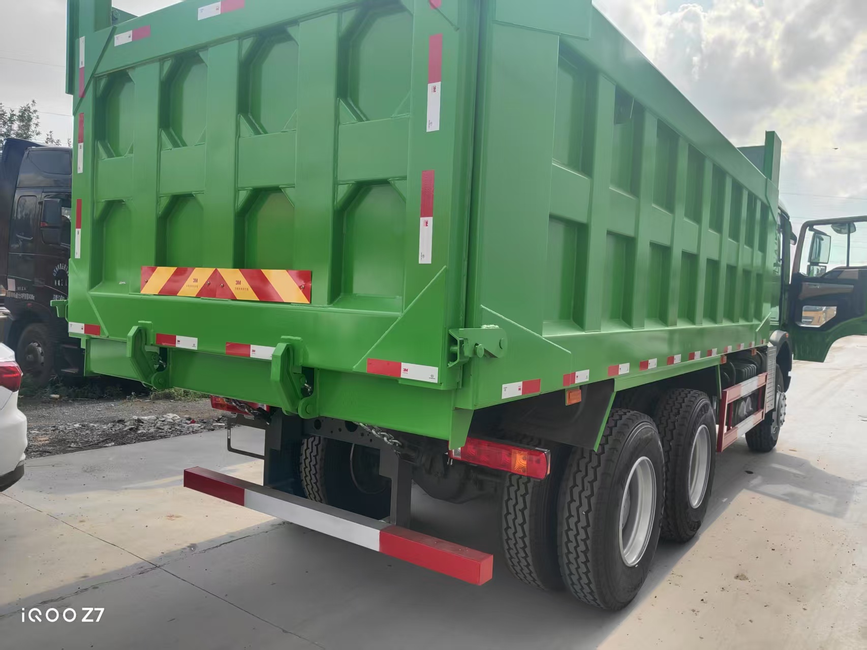 HOWO TX 6×4 dump truck image 4