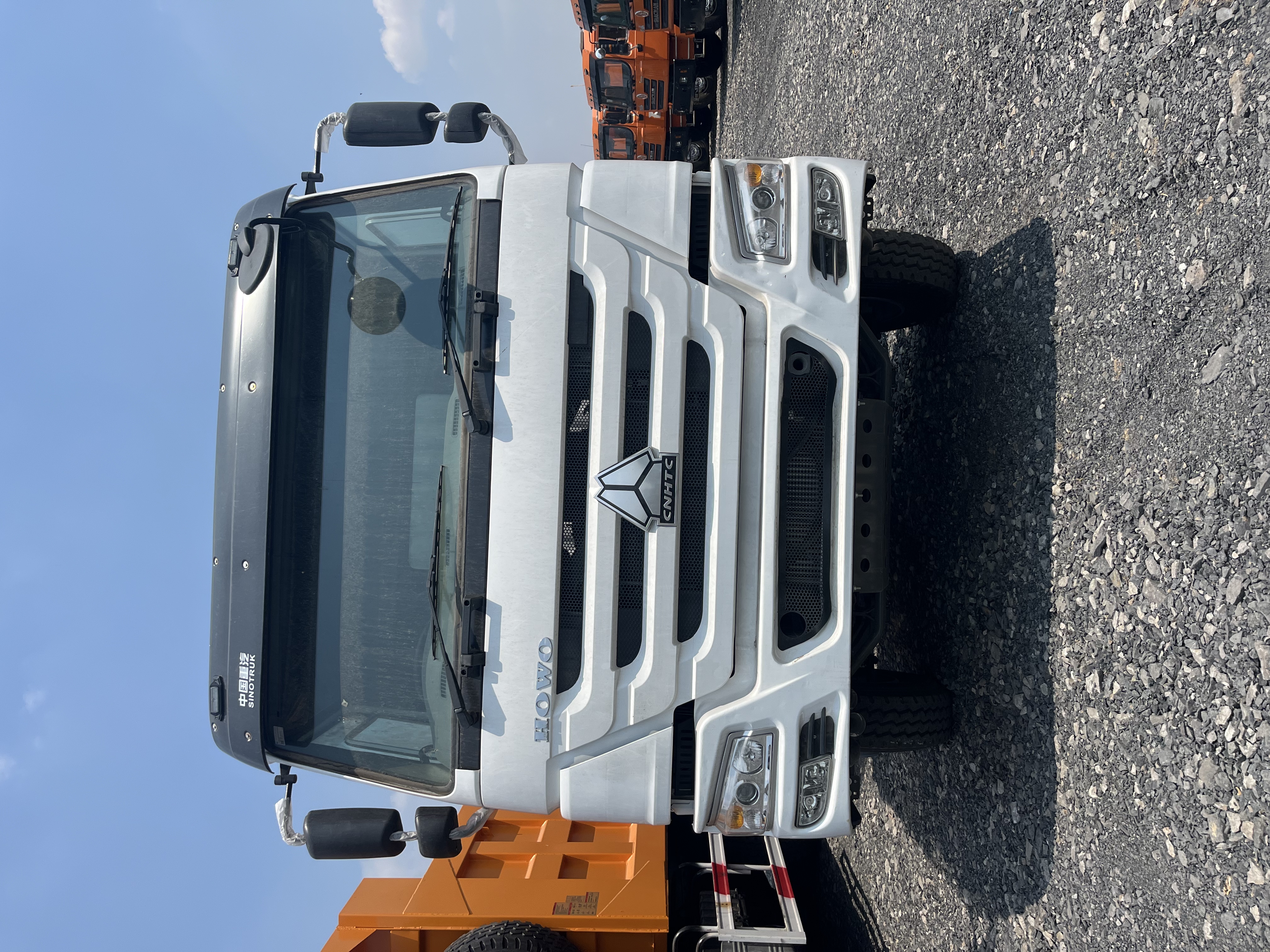 HOWO 4×2 Box Truck 260HP