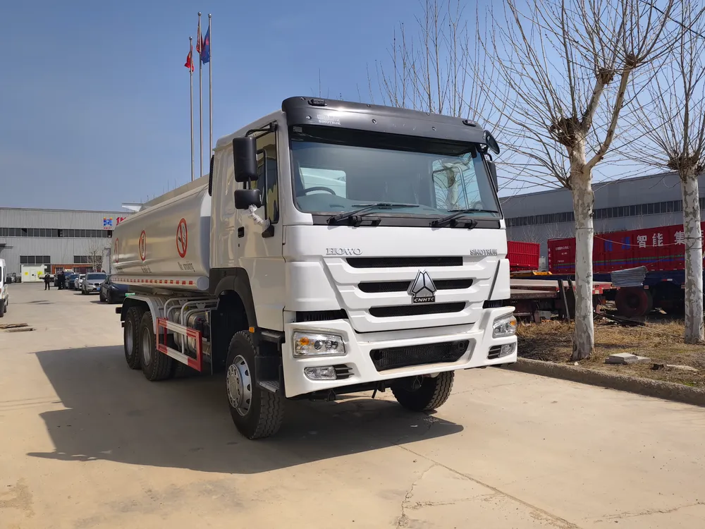 HOWO 6×4 Fuel Tank Truck, 371 HP